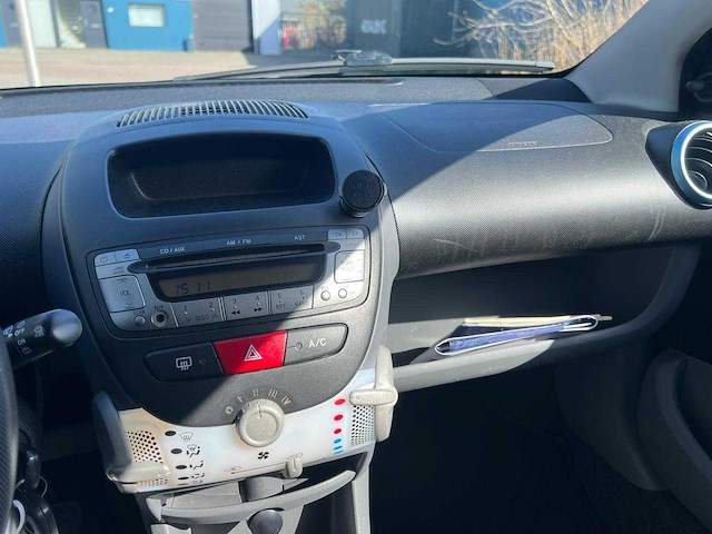 Peugeot 107 - 1.0-12v millesim 200, rr-726-s - afbeelding 5 van  13