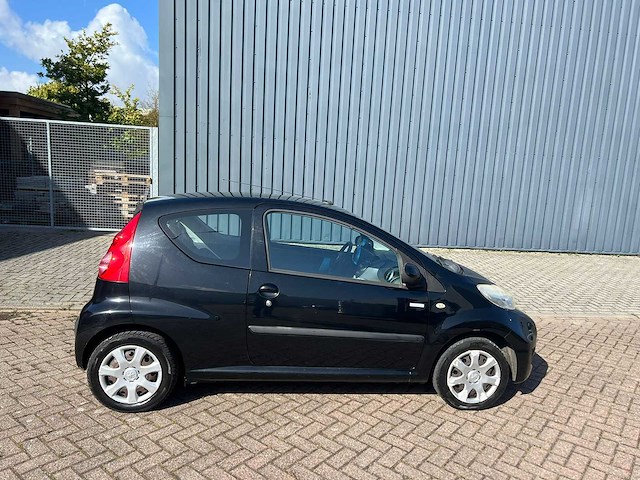 Peugeot 107 - 1.0-12v millesim 200, rr-726-s - afbeelding 12 van  12