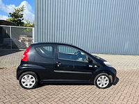 Peugeot 107 - 1.0-12v millesim 200, rr-726-s - afbeelding 12 van  12