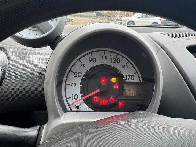 Peugeot 107 1.0-12v millesim 200 38-pbh-9 - afbeelding 14 van  19