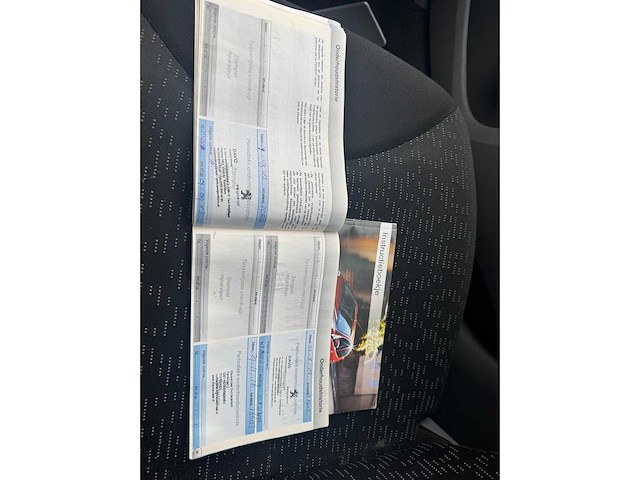Peugeot 107 1.0-12v millesim 200 38-pbh-9 - afbeelding 18 van  19