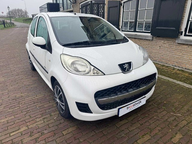 Peugeot 107 1.0-12v millesim 200 38-pbh-9 - afbeelding 8 van  19