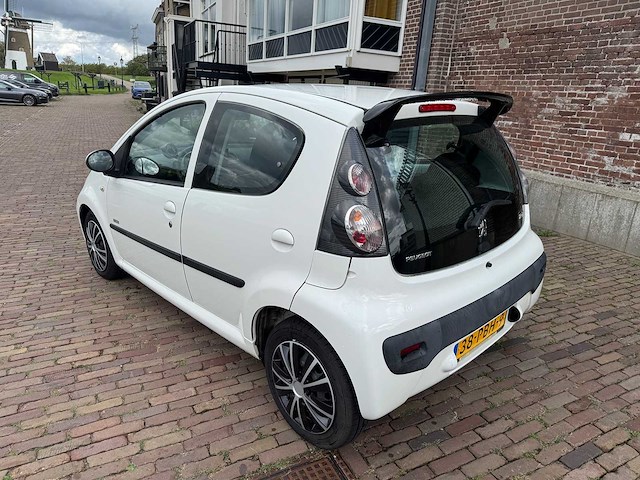 Peugeot 107 1.0-12v millesim 200 38-pbh-9 - afbeelding 4 van  10
