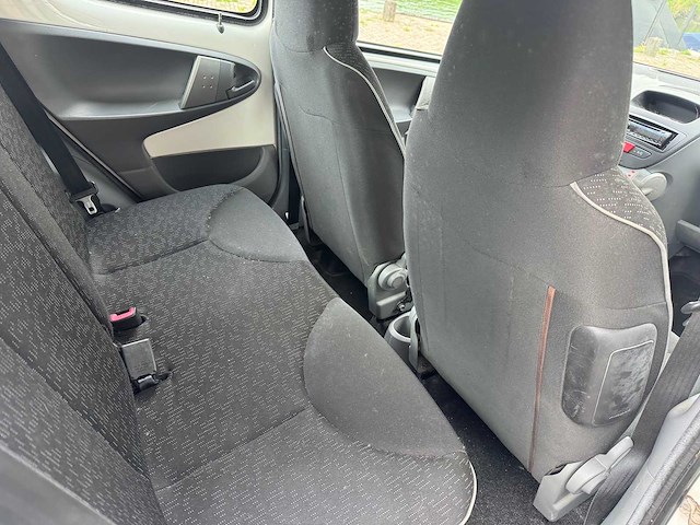 Peugeot 107 1.0-12v millesim 200 38-pbh-9 - afbeelding 2 van  10