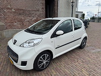 Peugeot 107 1.0-12v millesim 200 38-pbh-9 - afbeelding 1 van  10