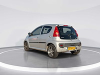 Peugeot 107 1.0-12v sublime 2009 | 66-kgz-3 i - afbeelding 3 van  22