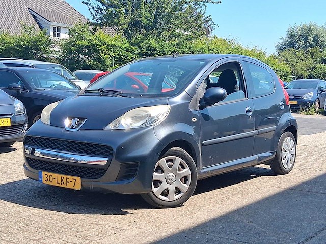 Peugeot 107 1.0-12v urban move 2010 | 30-lkf-7 - afbeelding 21 van  23