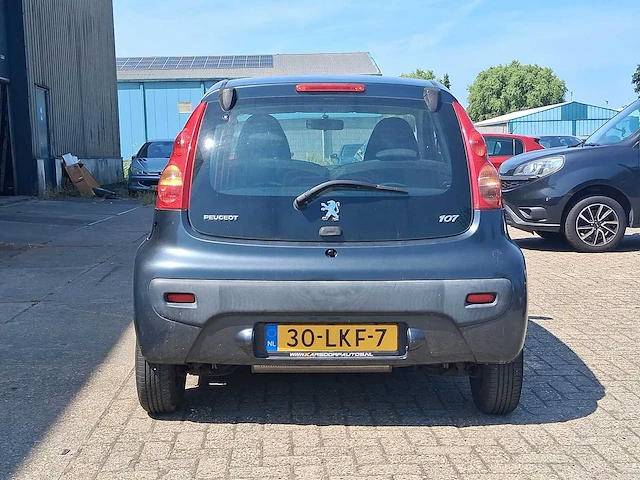 Peugeot 107 1.0-12v urban move 2010 | 30-lkf-7 - afbeelding 9 van  23
