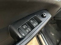 Peugeot 107 1.0-12v xr | 12-rbk-9 - afbeelding 2 van  17