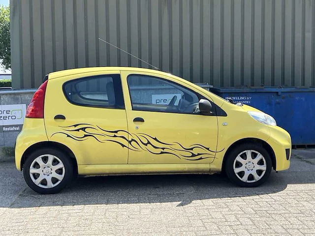 Peugeot 107 1.0-12v xr | 94-kjz-2 - afbeelding 8 van  21