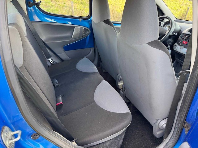Peugeot 107 1.0-12v xr, 95-plj-4 - afbeelding 7 van  14