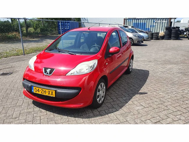 Peugeot 107 1.0 12v xs, 04-zh-xx - afbeelding 1 van  12