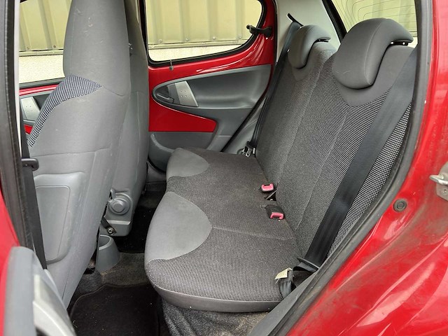Peugeot 107 1.0-12v xs 2008 | 35-zn-rk - afbeelding 9 van  20