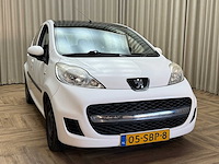 Peugeot 107 1.0-12v xs 2011 - afbeelding 6 van  20