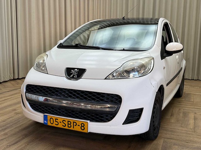 Peugeot 107 1.0-12v xs 2011 - afbeelding 12 van  20
