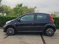 Peugeot 107 1.0-12v xs | 45-gzl-5 - afbeelding 2 van  26