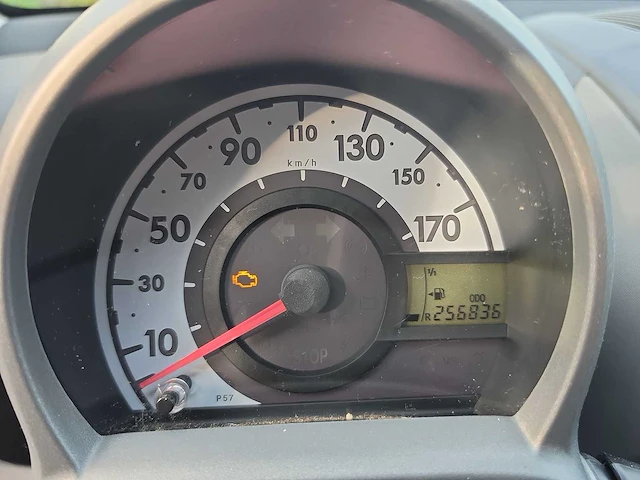 Peugeot 107 1.0-12v xs | 45-gzl-5 - afbeelding 15 van  26