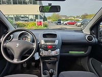 Peugeot 107 1.0-12v xs | 45-gzl-5 - afbeelding 19 van  26