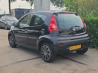 Peugeot 107 1.0-12v xs | 45-gzl-5 - afbeelding 22 van  26