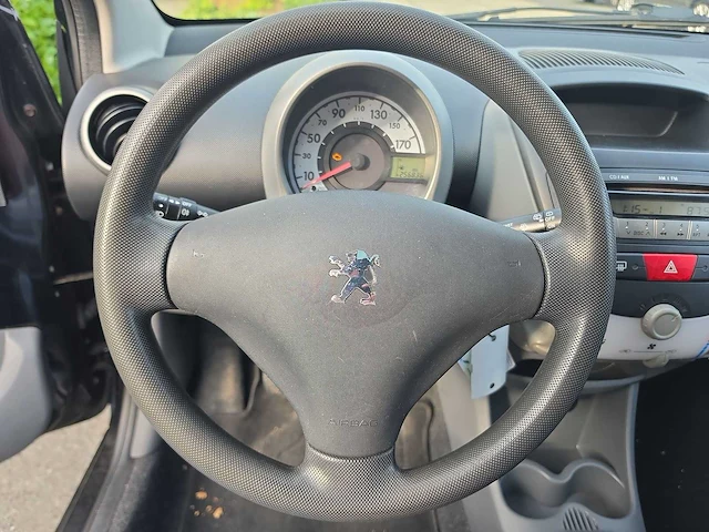 Peugeot 107 1.0-12v xs | 45-gzl-5 - afbeelding 23 van  26