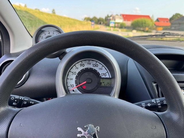 Peugeot 107 1.0-12v xs 5-deurs s-067-gh - afbeelding 10 van  16