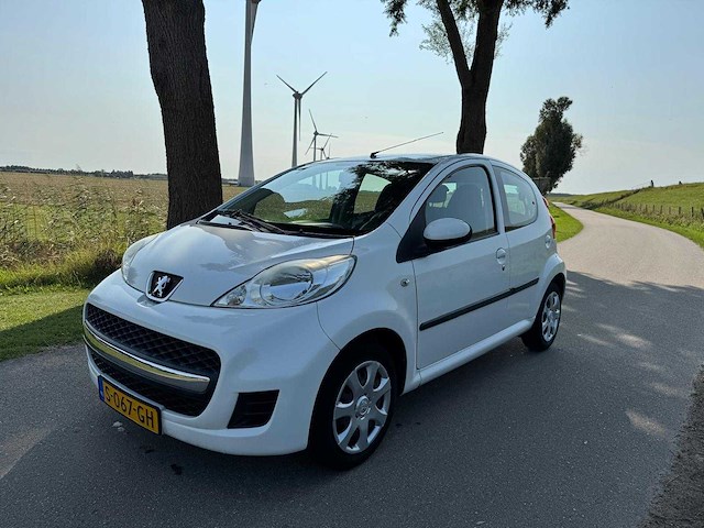 Peugeot 107 1.0-12v xs 5-deurs s-067-gh - afbeelding 1 van  16