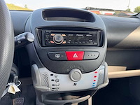 Peugeot 107 1.0-12v xs 5-deurs s-067-gh - afbeelding 16 van  16