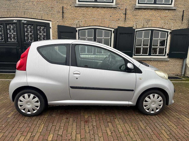 Peugeot 107 1.0-12v xs 59-hgd-5 - afbeelding 4 van  17