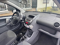 Peugeot 107 1.0-12v xs 59-hgd-5 - afbeelding 5 van  17