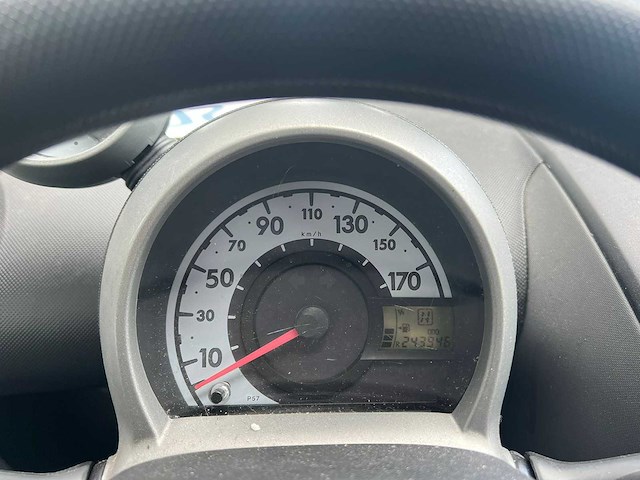 Peugeot 107 1.0-12v xs automaat, 25-gnn-5 - afbeelding 19 van  19