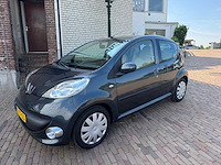 Peugeot 107 1.0-12v xs cool edition automaat 5-deurs 85-tt-gs - afbeelding 1 van  21