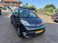 Peugeot 107 1.0-12v xs cool edition automaat 5-deurs 85-tt-gs - afbeelding 18 van  21