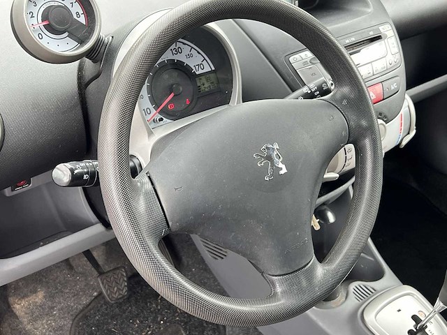 Peugeot 107 1.0-12v xs | g-213-jz - afbeelding 18 van  20