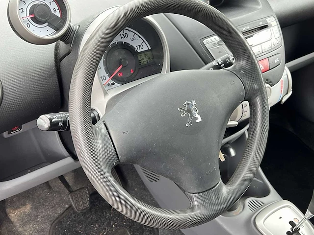 Peugeot 107 1.0-12v xs | g-213-jz - afbeelding 18 van  20
