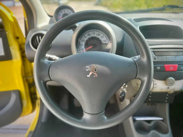 Peugeot 107 1.0 12v xs nieuwe apk, 49-xg-ft - afbeelding 5 van  17