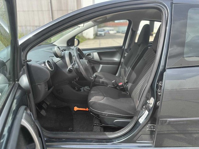Peugeot 107 1.0 access, 7-tkd-06 - afbeelding 7 van  11