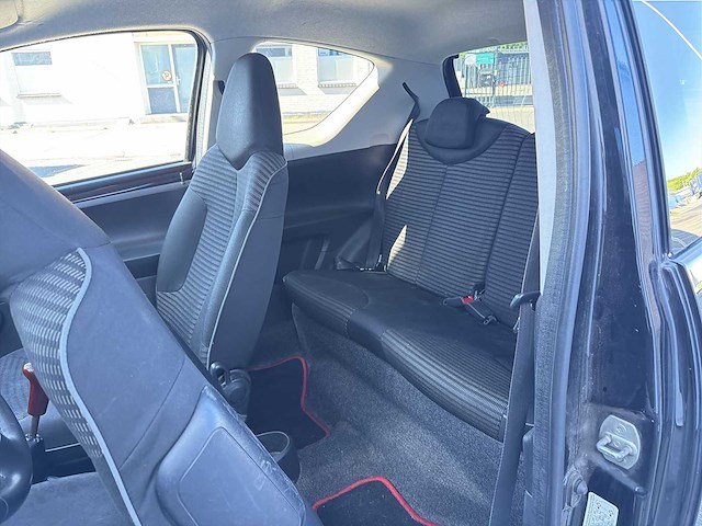 Peugeot 107 1.0 access | h-342-tr i - afbeelding 14 van  21