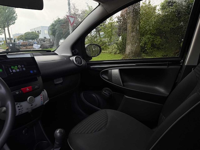 Peugeot 107 1.0 active, 8-sbg-96 - afbeelding 2 van  21