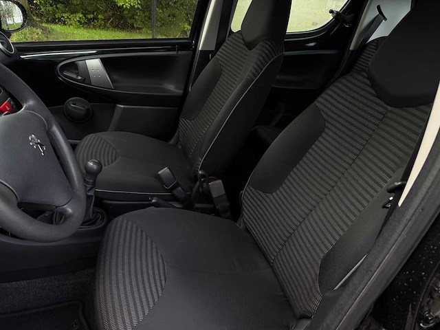 Peugeot 107 1.0 active, 8-sbg-96 - afbeelding 20 van  21