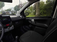 Peugeot 107 1.0 active *, 8-sbg-96 - afbeelding 2 van  21