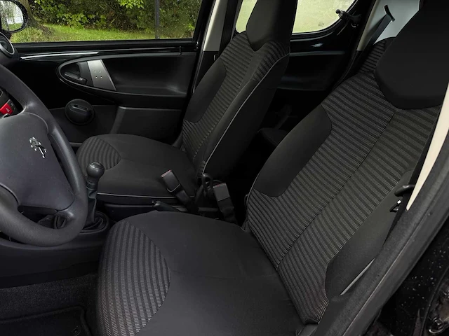 Peugeot 107 1.0 active *, 8-sbg-96 - afbeelding 20 van  21