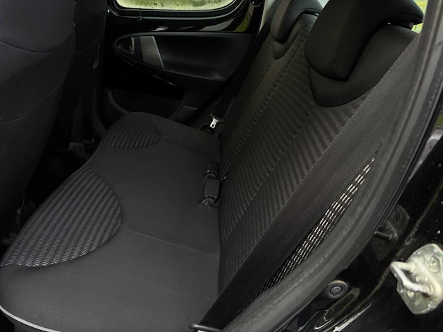 Peugeot 107 1.0 active *, 8-sbg-96 - afbeelding 21 van  21