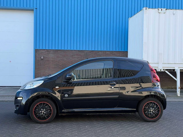 Peugeot 107 1.0 | h-342-tr i - afbeelding 14 van  17