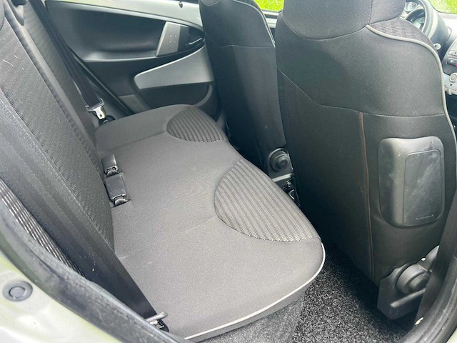 Peugeot 107 1.0 première , pt-394-h - afbeelding 9 van  19