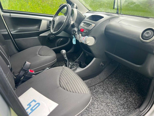 Peugeot 107 1.0 première , pt-394-h - afbeelding 10 van  19