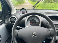 Peugeot 107 1.0 première , pt-394-h - afbeelding 2 van  19