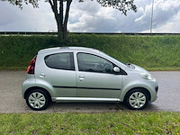 Peugeot 107 1.0 première , pt-394-h - afbeelding 18 van  19