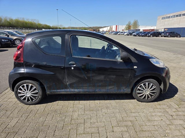 Peugeot 107 107 1.0i access 68, 2012 - afbeelding 32 van  37