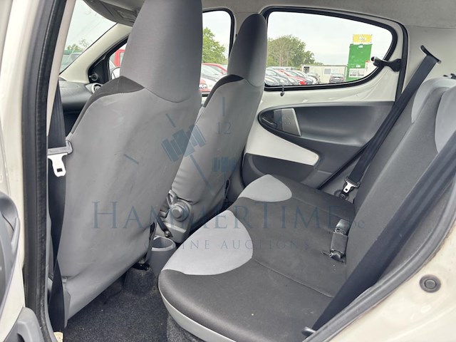 Peugeot 107 1.0i 12v urban, 2008 - afbeelding 13 van  32
