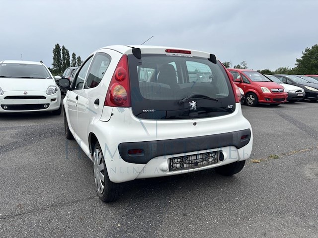 Peugeot 107 1.0i 12v urban, 2008 - afbeelding 30 van  32